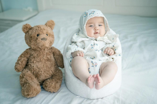 汝州宝宝挠耳朵是怎么回事